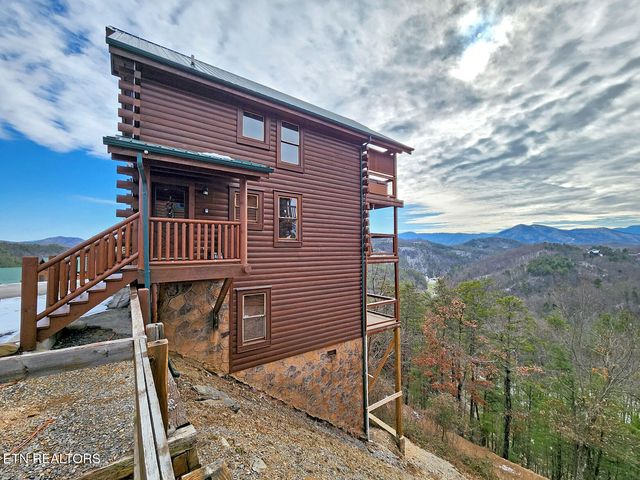 2834 White Oak Ridge Lane, Sevierville, TN 37862