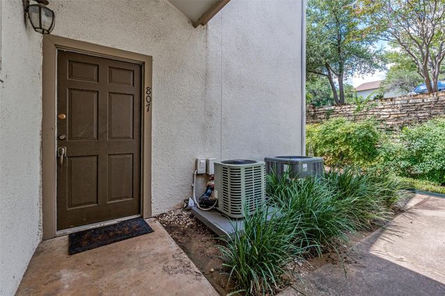 6910 Hart LN 807, Austin, TX 78731