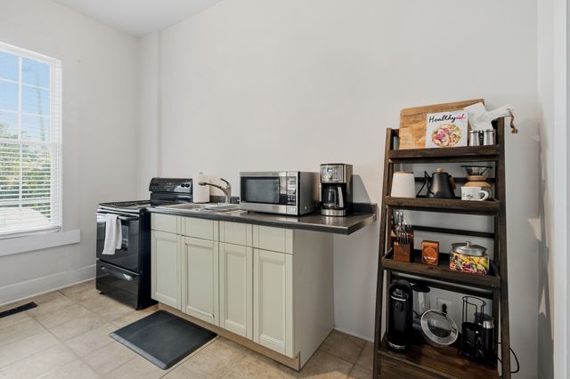 305 McCall St, Nashville, TN 37211