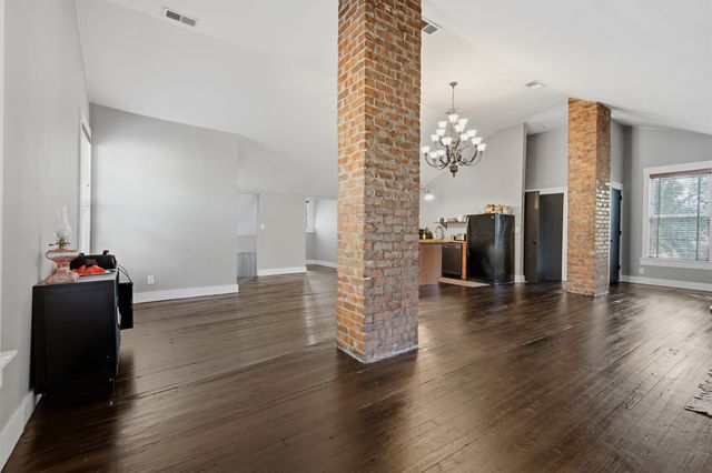 305 McCall St, Nashville, TN 37211