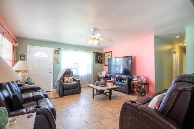 4401 EDGEBROOK, Orlando, FL 32809