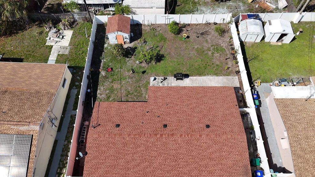 Image 12 of property listing at 4401 EDGEBROOK, Orlando, FL 32809