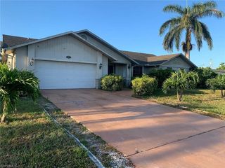 222 SE 44th TER, Cape Coral, FL 33904