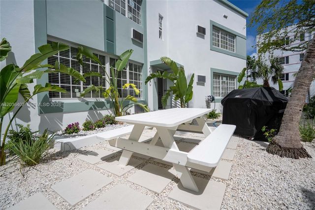 2416 Flamingo Dr 1, Miami Beach, FL 33140