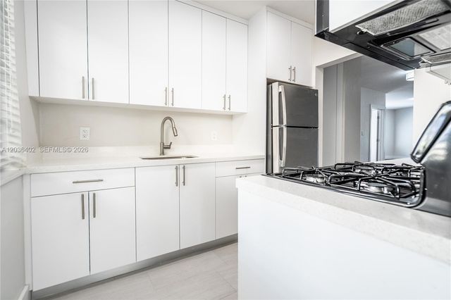 2416 Flamingo Dr 1, Miami Beach, FL 33140