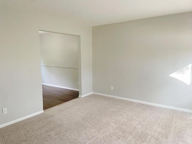 5636 Cloverleaf Court, Grove City, OH 43123