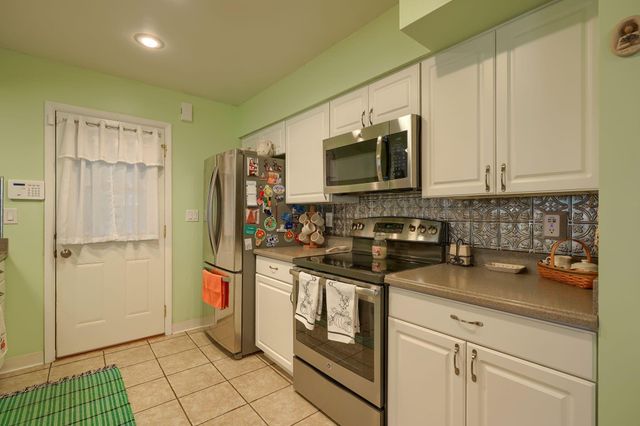 260 Meadow Drive, Circleville, OH 43113