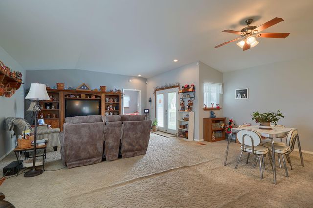 260 Meadow Drive, Circleville, OH 43113