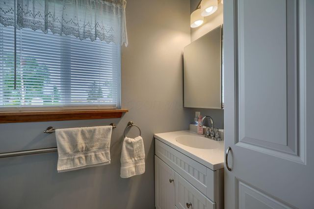 260 Meadow Drive, Circleville, OH 43113