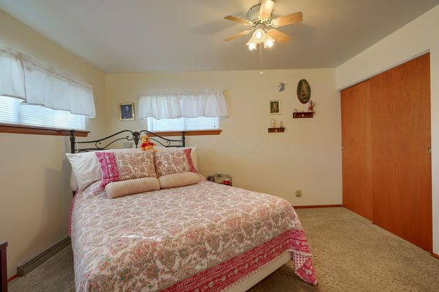 260 Meadow Drive, Circleville, OH 43113