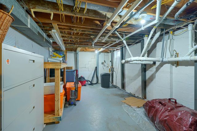 260 Meadow Drive, Circleville, OH 43113