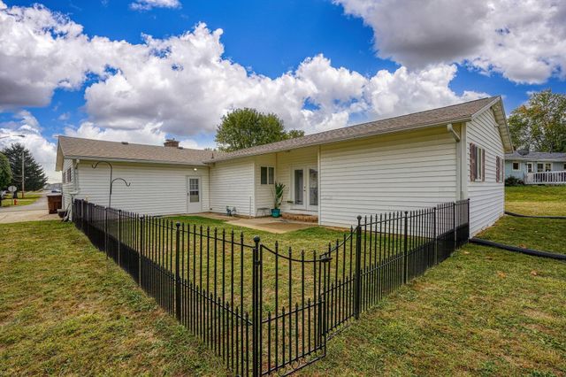 260 Meadow Drive, Circleville, OH 43113