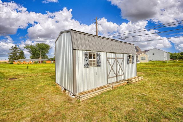 260 Meadow Drive, Circleville, OH 43113