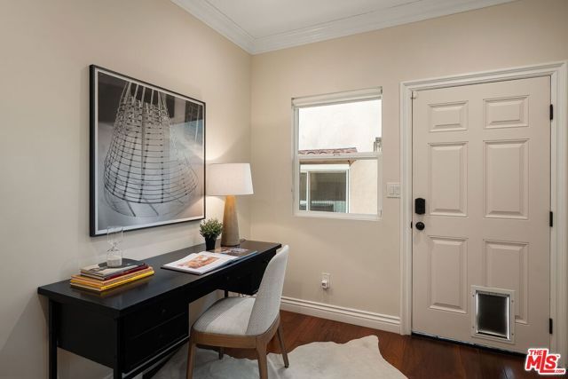 1568 S Point View Street, Los Angeles, CA 90035