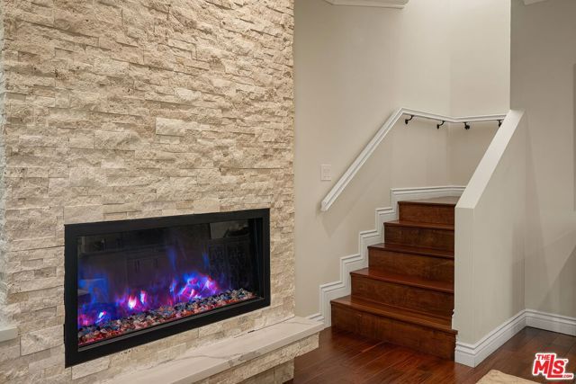 1568 S Point View Street, Los Angeles, CA 90035