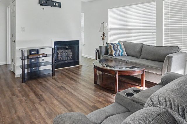 1010 Charles St., North Myrtle Beach, SC 29582