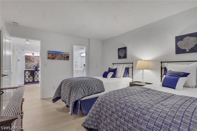 5954 PELICAN BAY BLVD 212, Naples, FL 34108