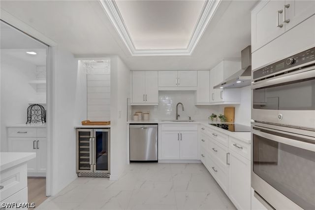 5954 PELICAN BAY BLVD 212, Naples, FL 34108