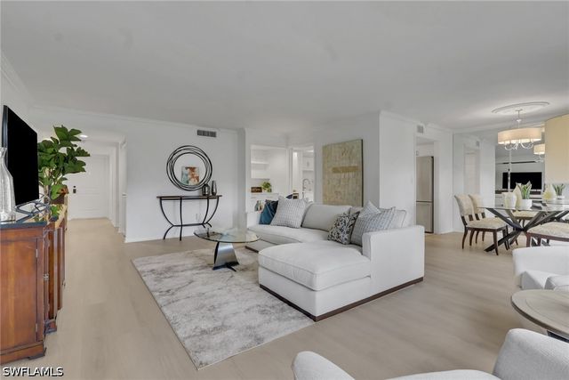 5954 PELICAN BAY BLVD 212, Naples, FL 34108