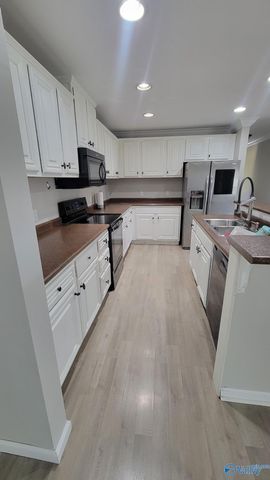 17901 Seven Mile Post Road, Athens, AL 35611