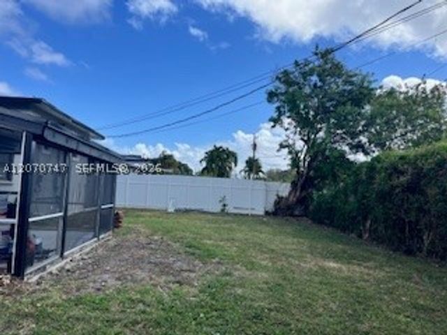 1230 NE 200th Ter, Miami, FL 33179