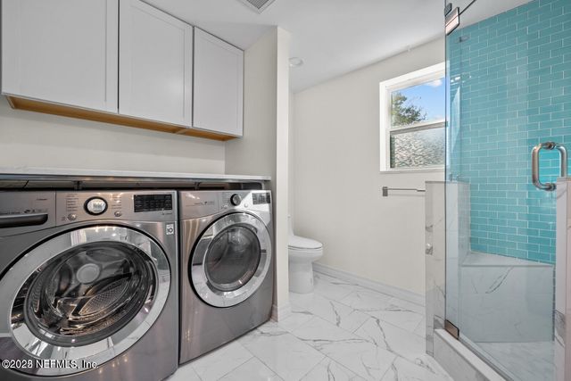 1818 10TH Street N, Jacksonville Beach, FL 32250