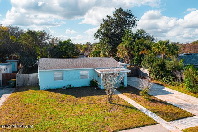 1818 10TH Street N, Jacksonville Beach, FL 32250