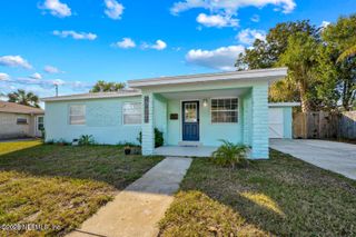 1818 10TH Street N, Jacksonville Beach, FL 32250