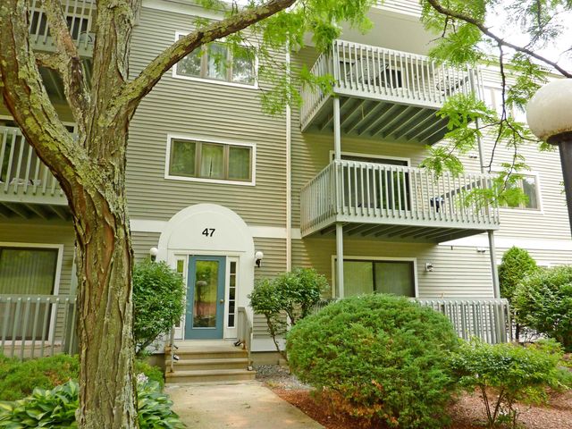 47 Dogwood Dr Apt 107, Nashua, NH 03062