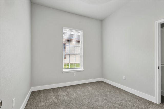 401 S 4th Street, Bonham, TX 75418