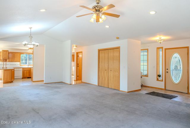 6612 W Salishan WAY, Spirit Lake, ID 83869