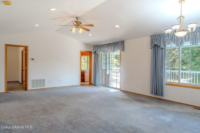 6612 W Salishan WAY, Spirit Lake, ID 83869