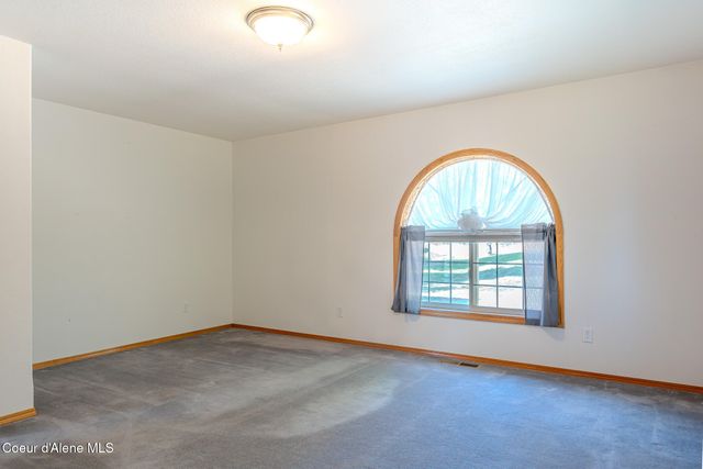 6612 W Salishan WAY, Spirit Lake, ID 83869