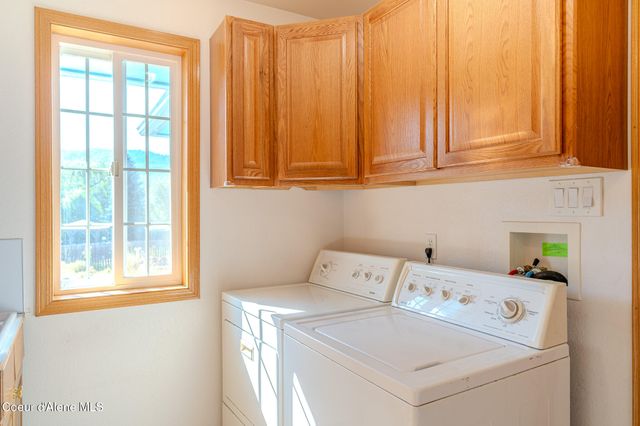 6612 W Salishan WAY, Spirit Lake, ID 83869