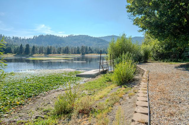 6612 W Salishan WAY, Spirit Lake, ID 83869