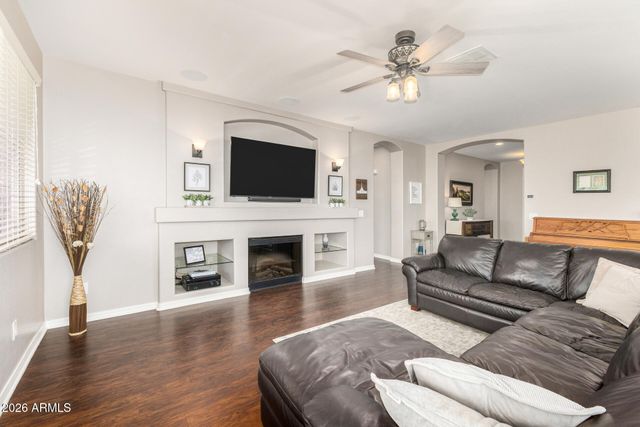 154 W HACKBERRY Avenue, Queen Creek, AZ 85140