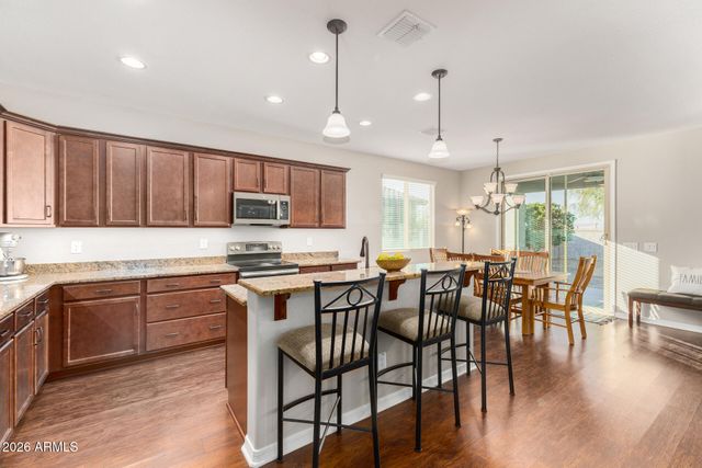 154 W HACKBERRY Avenue, Queen Creek, AZ 85140