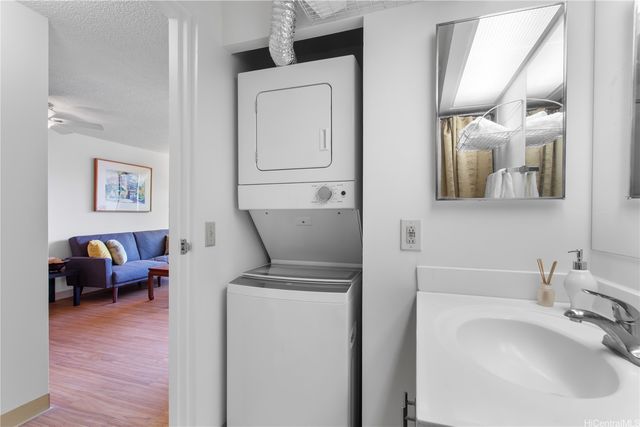 255 Huali Street 303, Honolulu, HI 96813