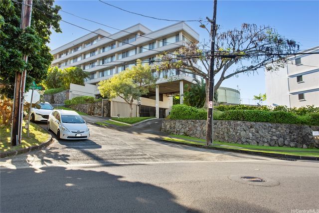 255 Huali Street 303, Honolulu, HI 96813
