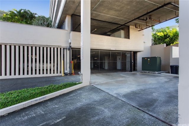 255 Huali Street 303, Honolulu, HI 96813