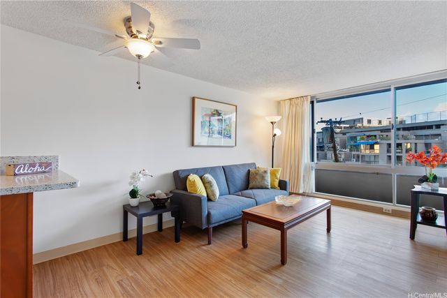 255 Huali Street 303, Honolulu, HI 96813