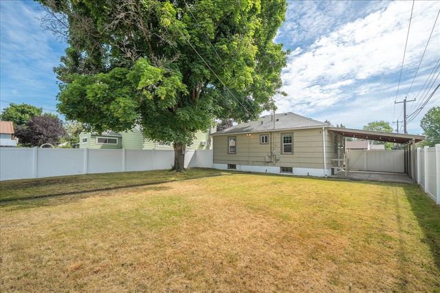 4903 N Cannon St, Spokane, WA 99205
