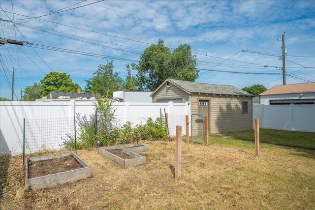 4903 N Cannon St, Spokane, WA 99205