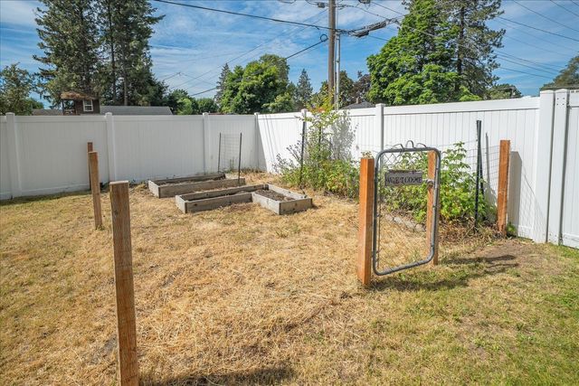 4903 N Cannon St, Spokane, WA 99205