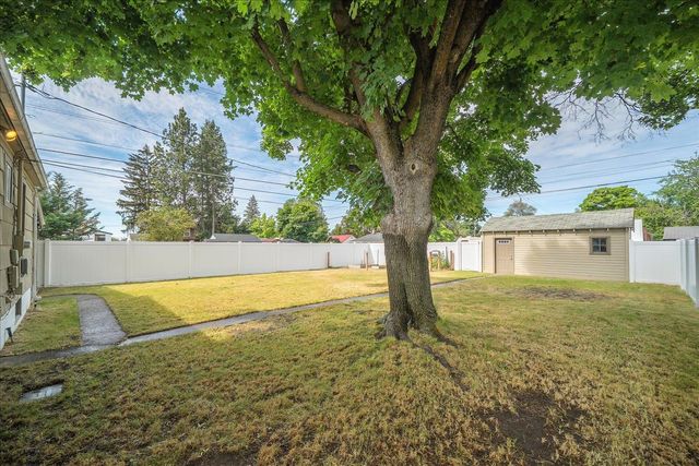 4903 N Cannon St, Spokane, WA 99205