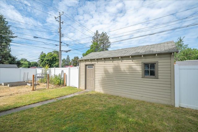 4903 N Cannon St, Spokane, WA 99205