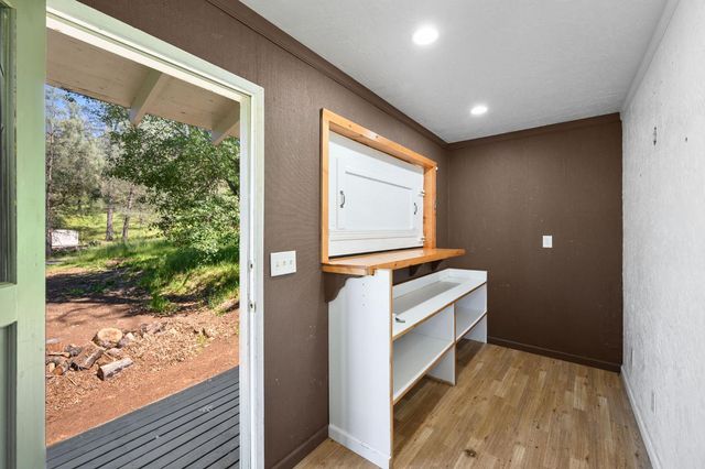 1159 Borrego Dr, Mokelumne Hill, CA 95245