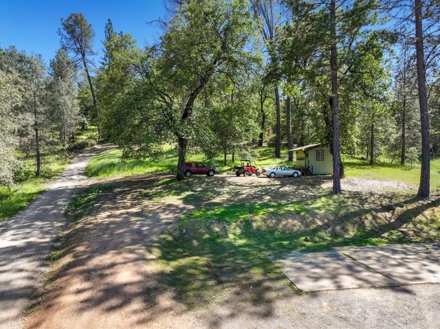 1159 Borrego Dr, Mokelumne Hill, CA 95245