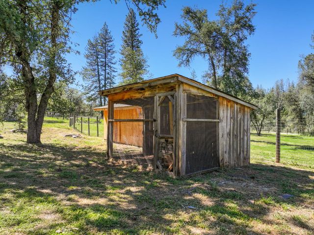 1159 Borrego Dr, Mokelumne Hill, CA 95245