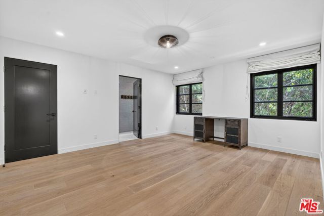 729 N Bedford Drive, Beverly Hills, CA 90210